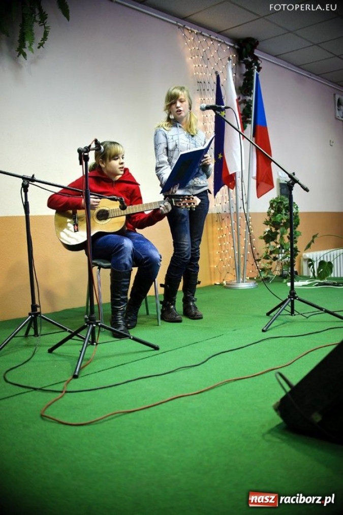 Zdjęcie w galerii na portalu naszraciborz.pl: Dominika pięknie śpiewała po morawsku wiadomości z regionu