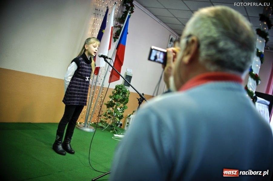Zdjęcie w galerii na portalu naszraciborz.pl: Dominika pięknie śpiewała po morawsku wiadomości z regionu