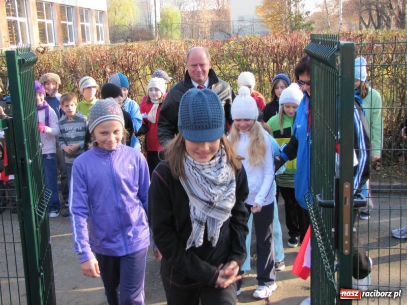 Zdjęcie w galerii na portalu naszraciborz.pl: Najfajniejsza jest huśtawka... wiadomości z regionu