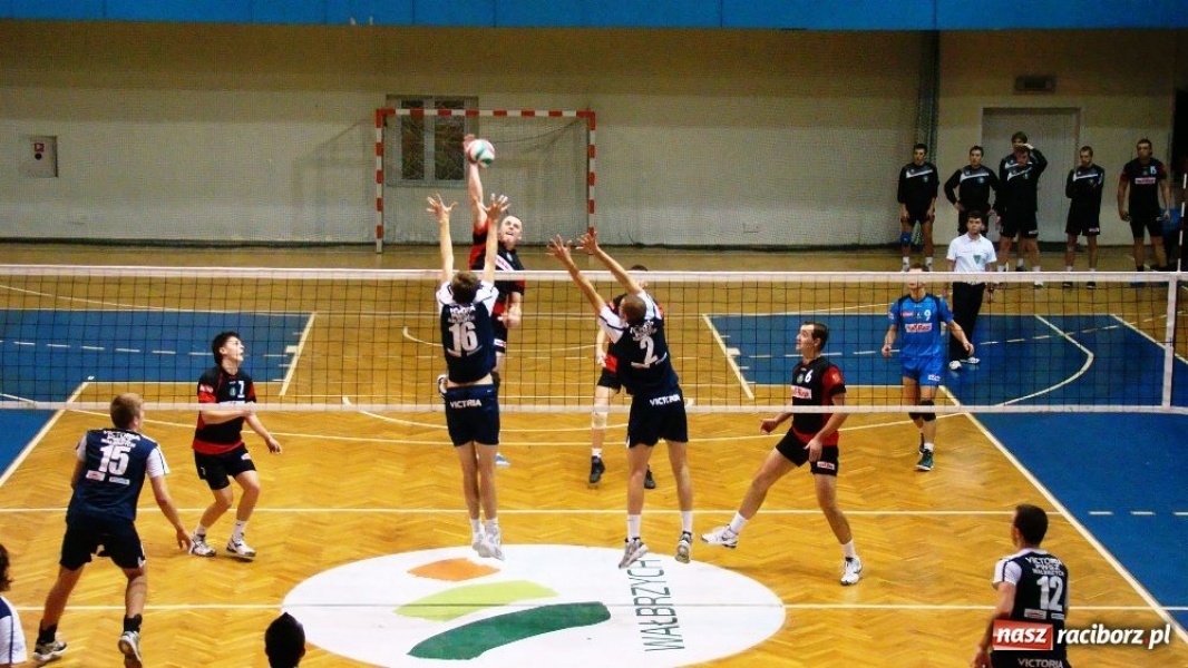 Zdjęcie w galerii na portalu naszraciborz.pl: AZS Rafako wraca z Wałbrzycha z tarczą  wiadomości z regionu