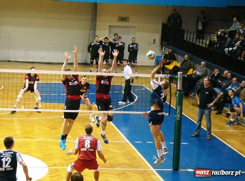 Zdjęcie w galerii na portalu naszraciborz.pl: AZS Rafako wraca z Wałbrzycha z tarczą  wiadomości z regionu