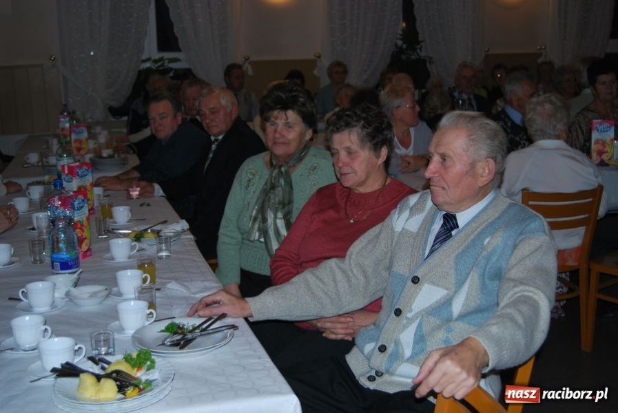 Zdjęcie w galerii na portalu naszraciborz.pl: Pamiętajmy o naszych seniorach wiadomości z regionu