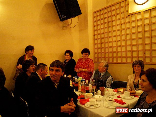 Zdjęcie w galerii na portalu naszraciborz.pl: Pokaz mody ludowej w Tworkowie wiadomości z regionu