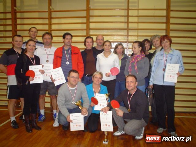 Zdjęcie w galerii na portalu naszraciborz.pl: Racibórz: Przy stole pingpongowym   wiadomości z regionu