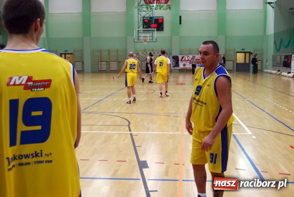 Zdjęcie w galerii na portalu naszraciborz.pl: Po VI kolejce Dywyta na czele tabeli wiadomości z regionu