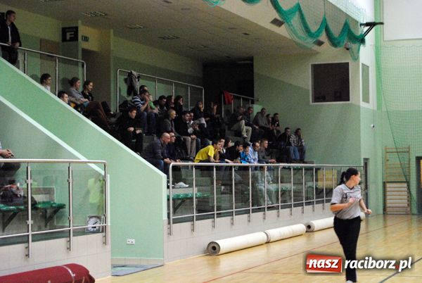 Zdjęcie w galerii na portalu naszraciborz.pl: Po VI kolejce Dywyta na czele tabeli wiadomości z regionu