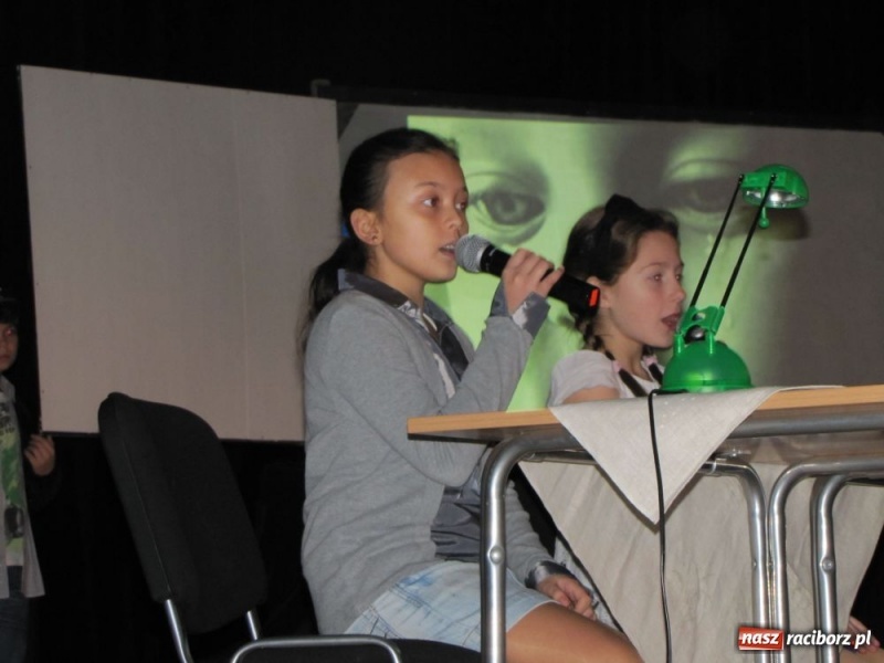 Zdjęcie w galerii na portalu naszraciborz.pl: Wołam, ale nikt nie słyszy wiadomości z regionu