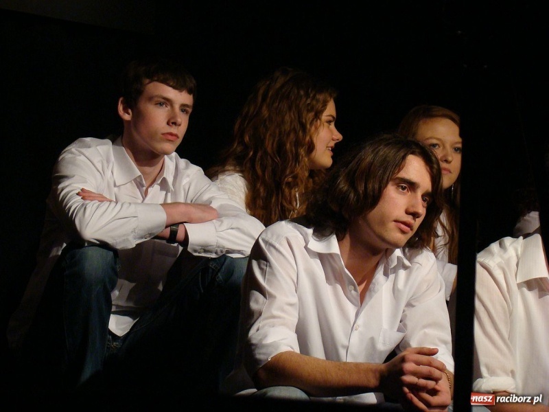 Zdjęcie w galerii na portalu naszraciborz.pl: Powstańcy pokonali Mickiewicza wiadomości z regionu