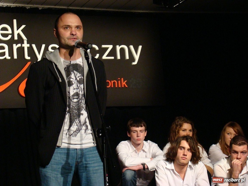 Zdjęcie w galerii na portalu naszraciborz.pl: Powstańcy pokonali Mickiewicza wiadomości z regionu