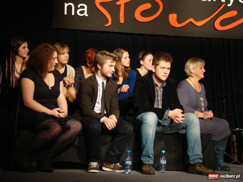 Zdjęcie w galerii na portalu naszraciborz.pl: Powstańcy pokonali Mickiewicza wiadomości z regionu