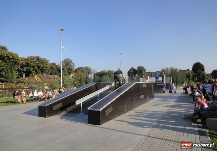 Zdjęcie w galerii na portalu naszraciborz.pl: Lato w Krzyżanowicach zima w Śmiłowicach wiadomości z regionu