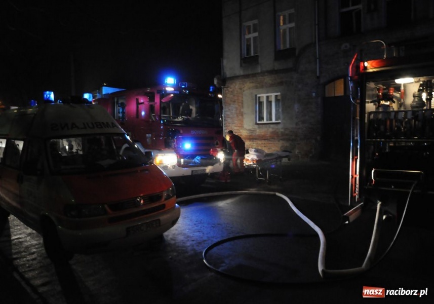 Zdjęcie w galerii na portalu naszraciborz.pl: Pożar mieszkania na Przejazdowej wiadomości z regionu