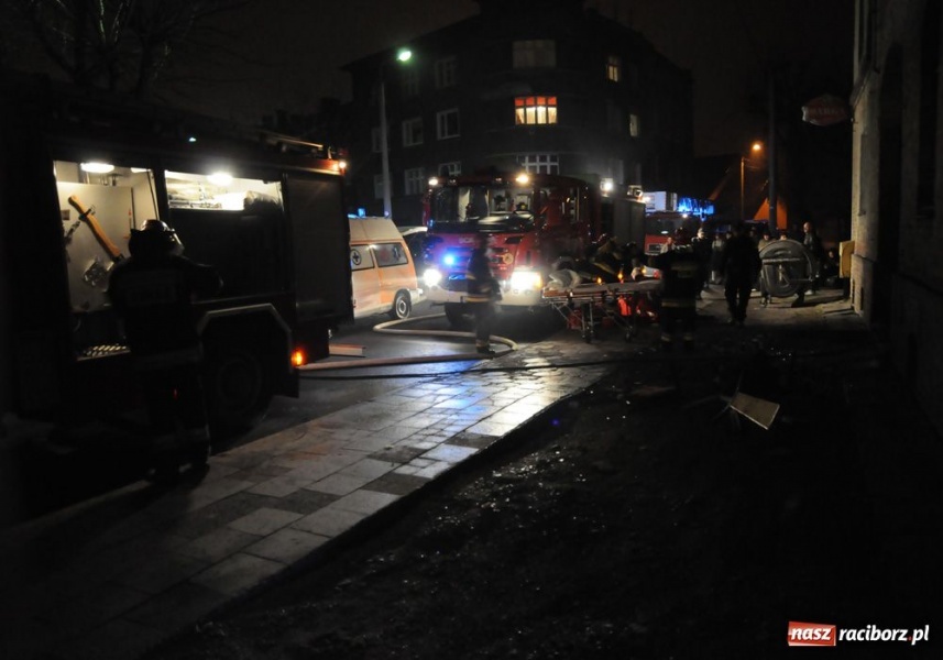 Zdjęcie w galerii na portalu naszraciborz.pl: Pożar mieszkania na Przejazdowej wiadomości z regionu