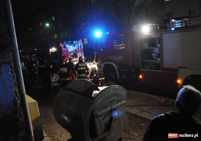 Zdjęcie w galerii na portalu naszraciborz.pl: Pożar mieszkania na Przejazdowej wiadomości z regionu
