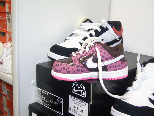 Zdjęcie w galerii na portalu naszraciborz.pl: Sneakers4u już w Raciborzu wiadomości z regionu