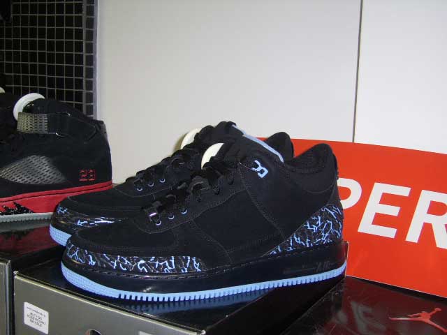 Zdjęcie w galerii na portalu naszraciborz.pl: Sneakers4u już w Raciborzu wiadomości z regionu