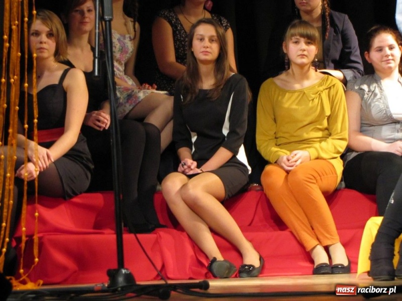 Zdjęcie w galerii na portalu naszraciborz.pl: Jesienne dźwięki wybrzmiały w MDK wiadomości z regionu