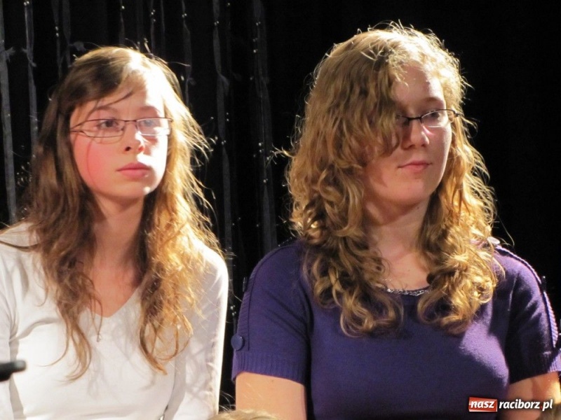 Zdjęcie w galerii na portalu naszraciborz.pl: Jesienne dźwięki wybrzmiały w MDK wiadomości z regionu