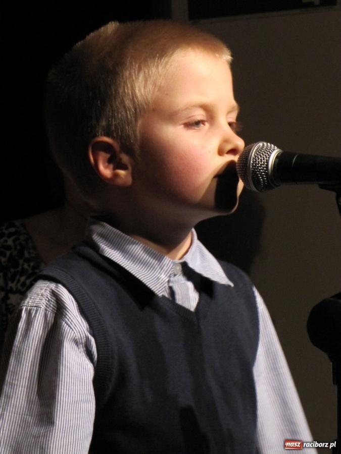 Zdjęcie w galerii na portalu naszraciborz.pl: Jesienne dźwięki wybrzmiały w MDK wiadomości z regionu