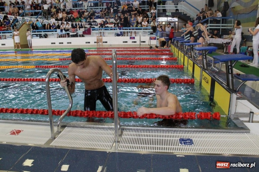 Zdjęcie w galerii na portalu naszraciborz.pl: Ola Mazurkiewicz jak Mark Spitz wiadomości z regionu