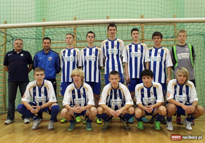 Zdjęcie w galerii na portalu naszraciborz.pl: Młodzi piłkarze walczyli w Arenie Rafako wiadomości z regionu