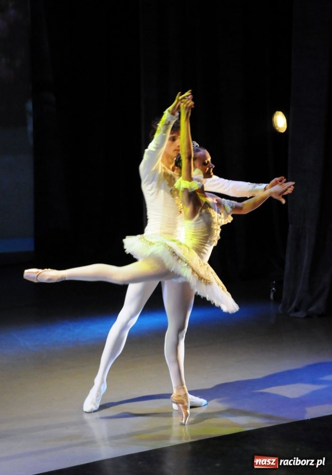 Zdjęcie w galerii na portalu naszraciborz.pl: Dziadek do orzechów na scenie RCK-u wiadomości z regionu