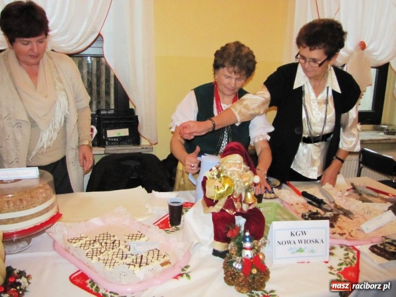 Zdjęcie w galerii na portalu naszraciborz.pl: Smakołyki znikały błyskawicznie wiadomości z regionu