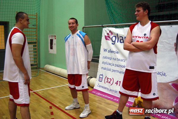 Zdjęcie w galerii na portalu naszraciborz.pl: VII kolejka BBL wyłoniła pewnego lidera wiadomości z regionu