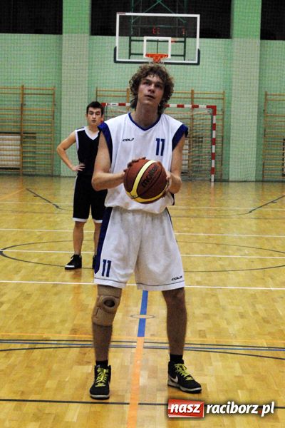 Zdjęcie w galerii na portalu naszraciborz.pl: VII kolejka BBL wyłoniła pewnego lidera wiadomości z regionu
