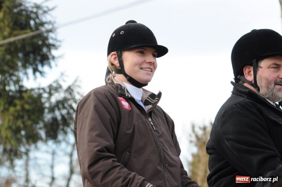 Zdjęcie w galerii na portalu naszraciborz.pl: W Krzanowicach tradycyjna procesja wiadomości z regionu