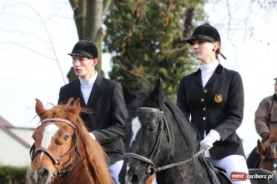Zdjęcie w galerii na portalu naszraciborz.pl: W Krzanowicach tradycyjna procesja wiadomości z regionu