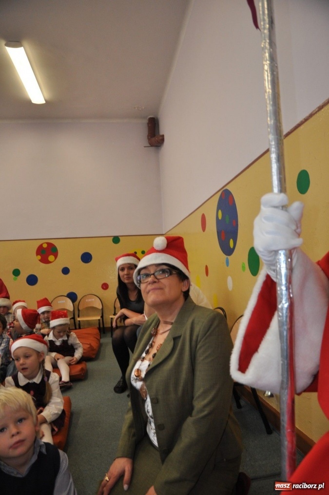 Zdjęcie w galerii na portalu naszraciborz.pl: W Krzanowicach tradycyjna procesja wiadomości z regionu