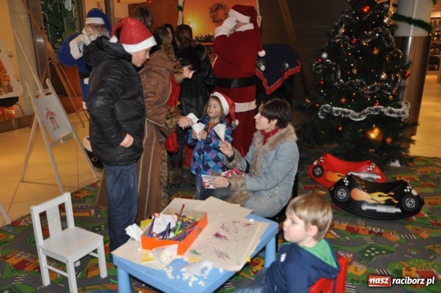 Zdjęcie w galerii na portalu naszraciborz.pl: Poznaliśmy kandydatów na Mikołaja roku wiadomości z regionu
