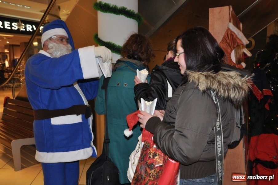 Zdjęcie w galerii na portalu naszraciborz.pl: Poznaliśmy kandydatów na Mikołaja roku wiadomości z regionu