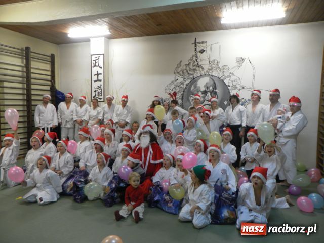 Zdjęcie w galerii na portalu naszraciborz.pl: Mikołajki w Raciborskim Aikido wiadomości z regionu