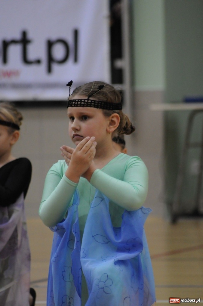 Zdjęcie w galerii na portalu naszraciborz.pl: Mikołajkowa fiesta w Arenie Rafako wiadomości z regionu