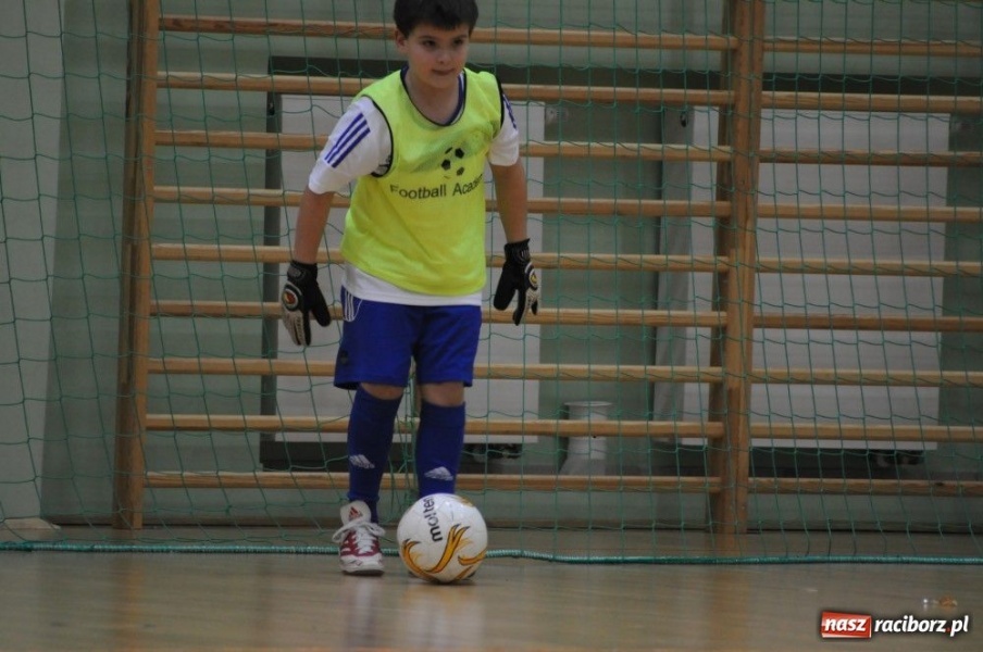 Zdjęcie w galerii na portalu naszraciborz.pl: Mikołajkowa fiesta w Arenie Rafako wiadomości z regionu