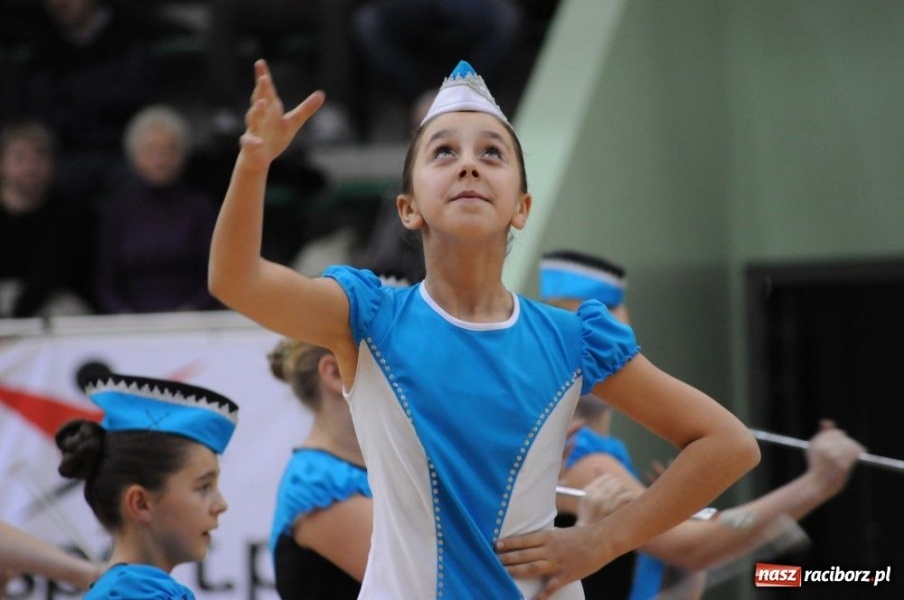 Zdjęcie w galerii na portalu naszraciborz.pl: Mikołajkowa fiesta w Arenie Rafako wiadomości z regionu