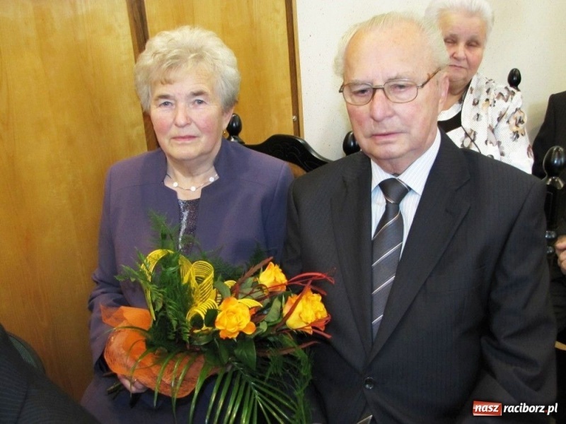 Zdjęcie w galerii na portalu naszraciborz.pl: 11 par świętowało w Pietrowicach Wielkich wiadomości z regionu