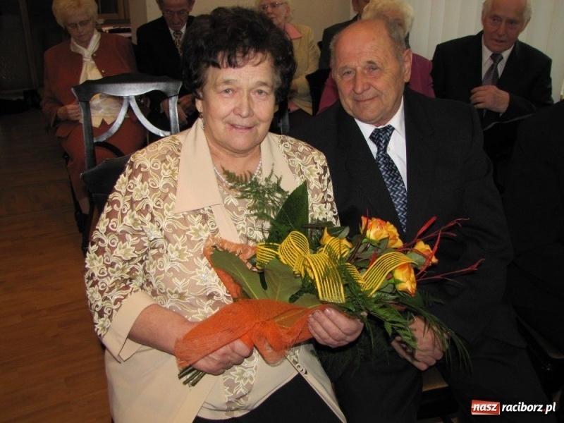 Zdjęcie w galerii na portalu naszraciborz.pl: 11 par świętowało w Pietrowicach Wielkich wiadomości z regionu