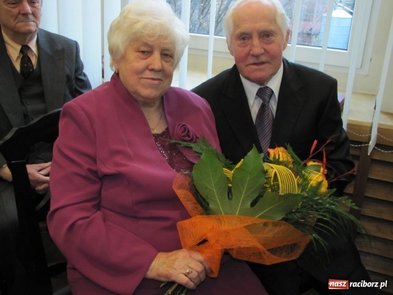 Zdjęcie w galerii na portalu naszraciborz.pl: 11 par świętowało w Pietrowicach Wielkich wiadomości z regionu