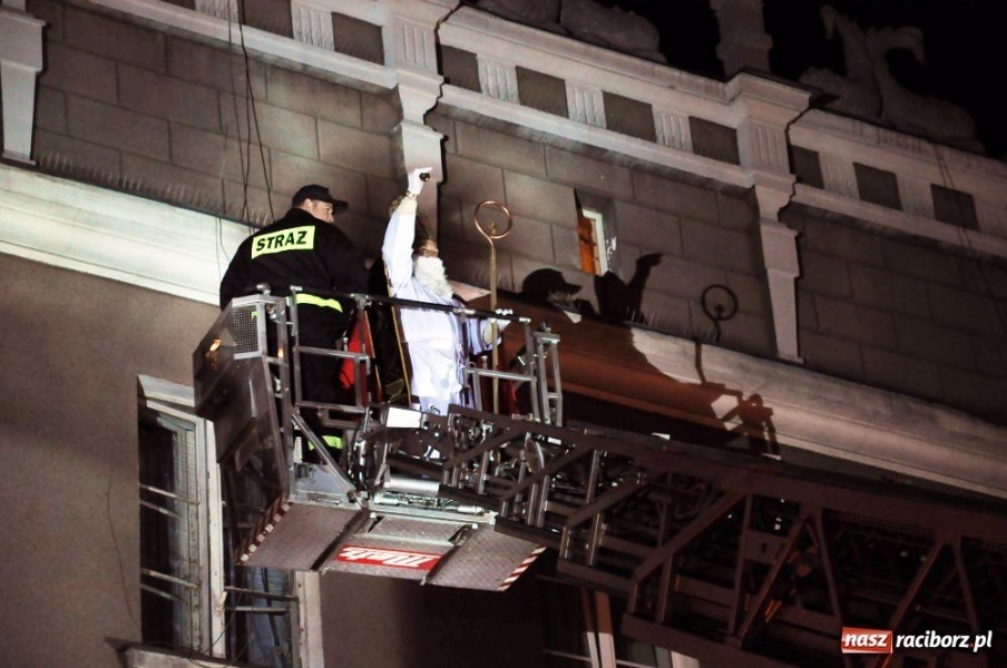 Zdjęcie w galerii na portalu naszraciborz.pl: Strażacy zapraszają w czwartek na Mikołaja wiadomości z regionu