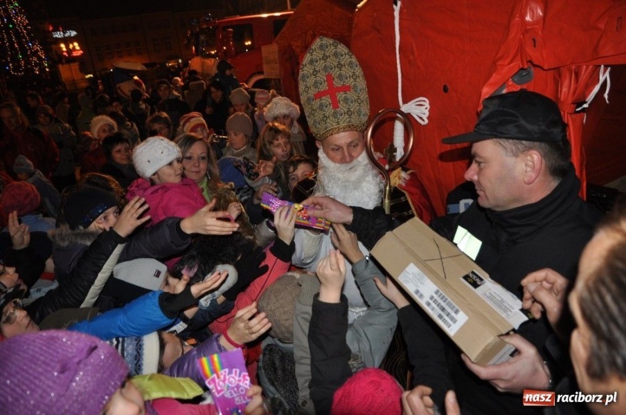 Zdjęcie w galerii na portalu naszraciborz.pl: Strażacy zapraszają w czwartek na Mikołaja wiadomości z regionu