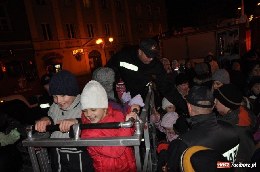 Zdjęcie w galerii na portalu naszraciborz.pl: Strażacy zapraszają w czwartek na Mikołaja wiadomości z regionu