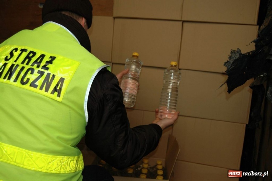 Zdjęcie w galerii na portalu naszraciborz.pl: Zlikwidowali nielegalną rozlewnię spirytusu  wiadomości z regionu