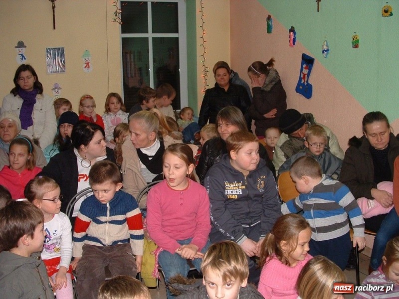 Zdjęcie w galerii na portalu naszraciborz.pl: Mikołajki w raciborskim Caritasie wiadomości z regionu