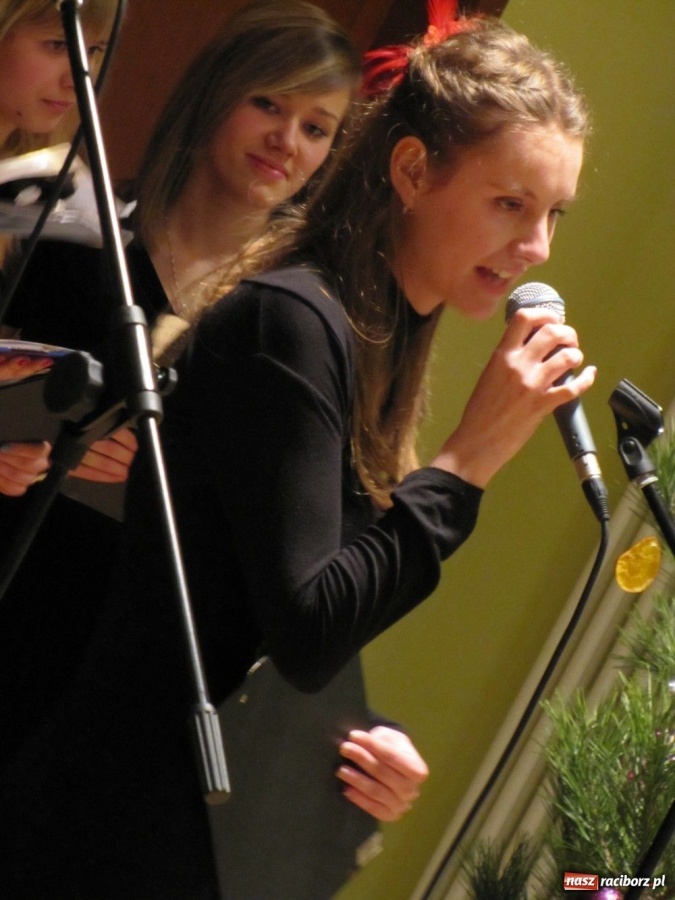 Zdjęcie w galerii na portalu naszraciborz.pl: Benefis Wandy Gizickiej wiadomości z regionu