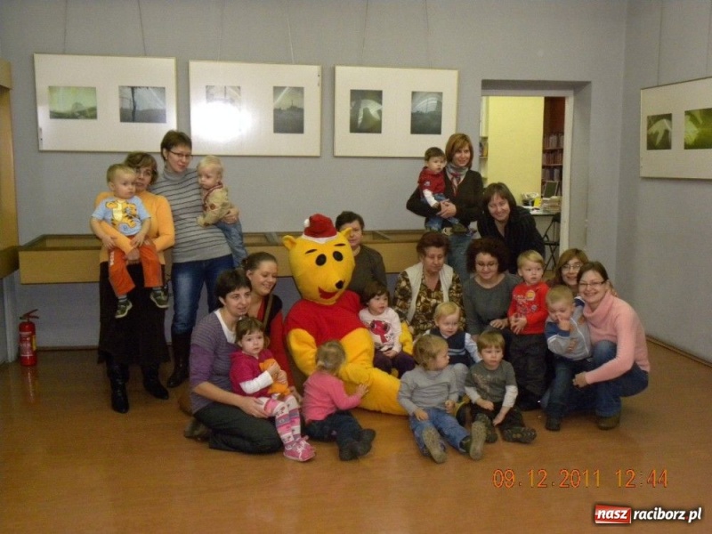 Zdjęcie w galerii na portalu naszraciborz.pl: Biblioteka uczy i bawi wiadomości z regionu