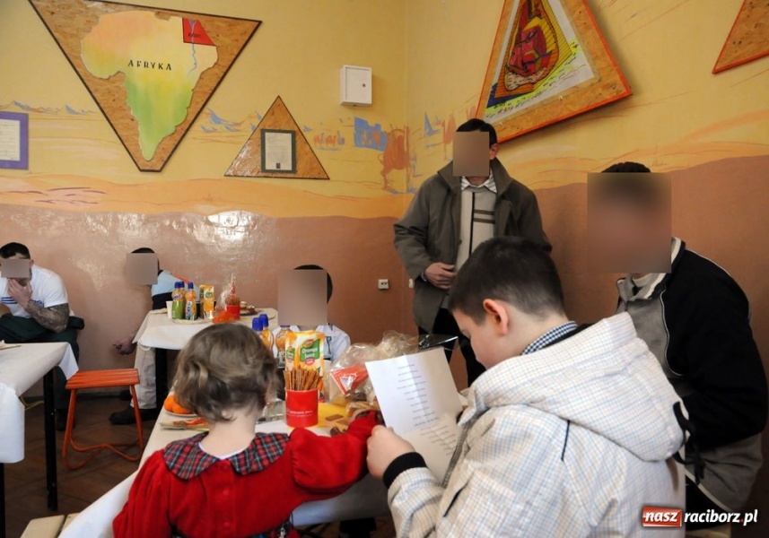 Zdjęcie w galerii na portalu naszraciborz.pl: Krata choćby złota zawsze będzie kratą wiadomości z regionu