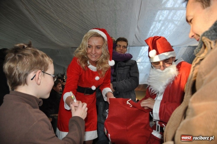 Zdjęcie w galerii na portalu naszraciborz.pl: Świąteczny nastrój w Pietrowicach Wielkich wiadomości z regionu